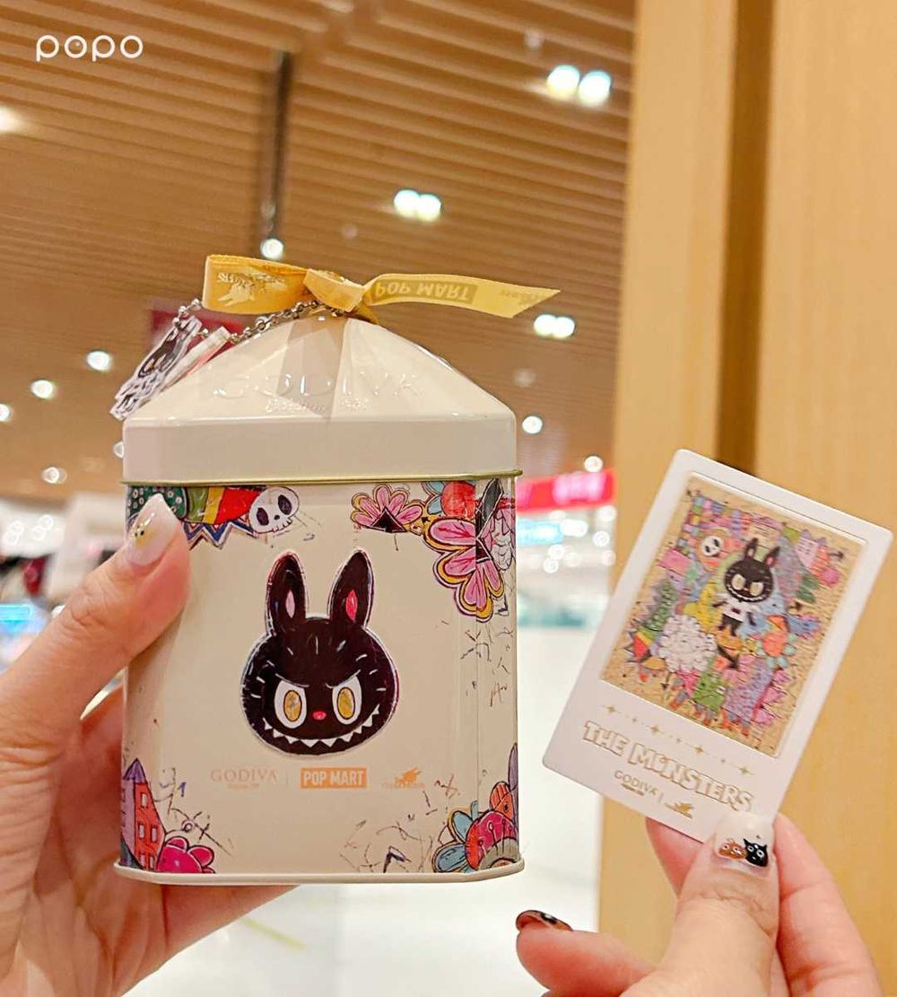 GODIVA又跟LABUBU聯名啦！超可愛造型巧克力、秋季限定「榛果巧克力霜淇淋」Q到捨不得吃！-10