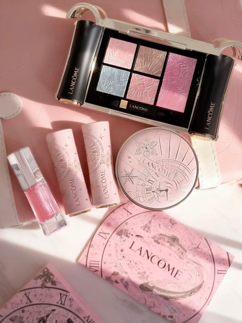 2025蘭蔻90週年聖誕限定彩妝美瘋了！奧賽時鐘絕美眼彩盤、絲絨小蠻腰、精華果凍唇蜜...引爆斷貨預感！-13