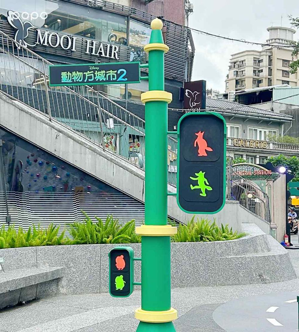 2025聖誕節必拍「動物方城市2聖誕樹」！雪白聖誕樹+狐狸紅綠燈太欠拍、新角色矮袋鼠也現身！-6