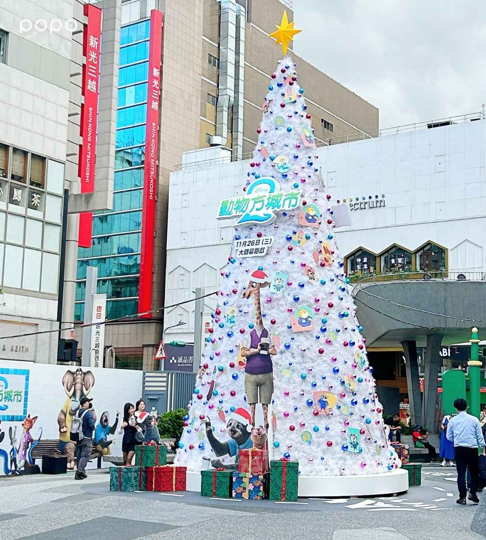 2025聖誕節必拍「動物方城市2聖誕樹」！雪白聖誕樹+狐狸紅綠燈太欠拍、新角色矮袋鼠也現身！-13