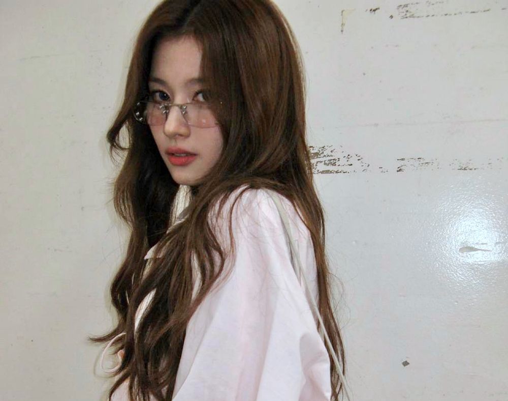 2025韓星超慵懶燙髮示範！宋慧喬、SANA、Winter都這樣燙，短中長髮都適用，不挑臉型、燙完質感直接拉滿！-12