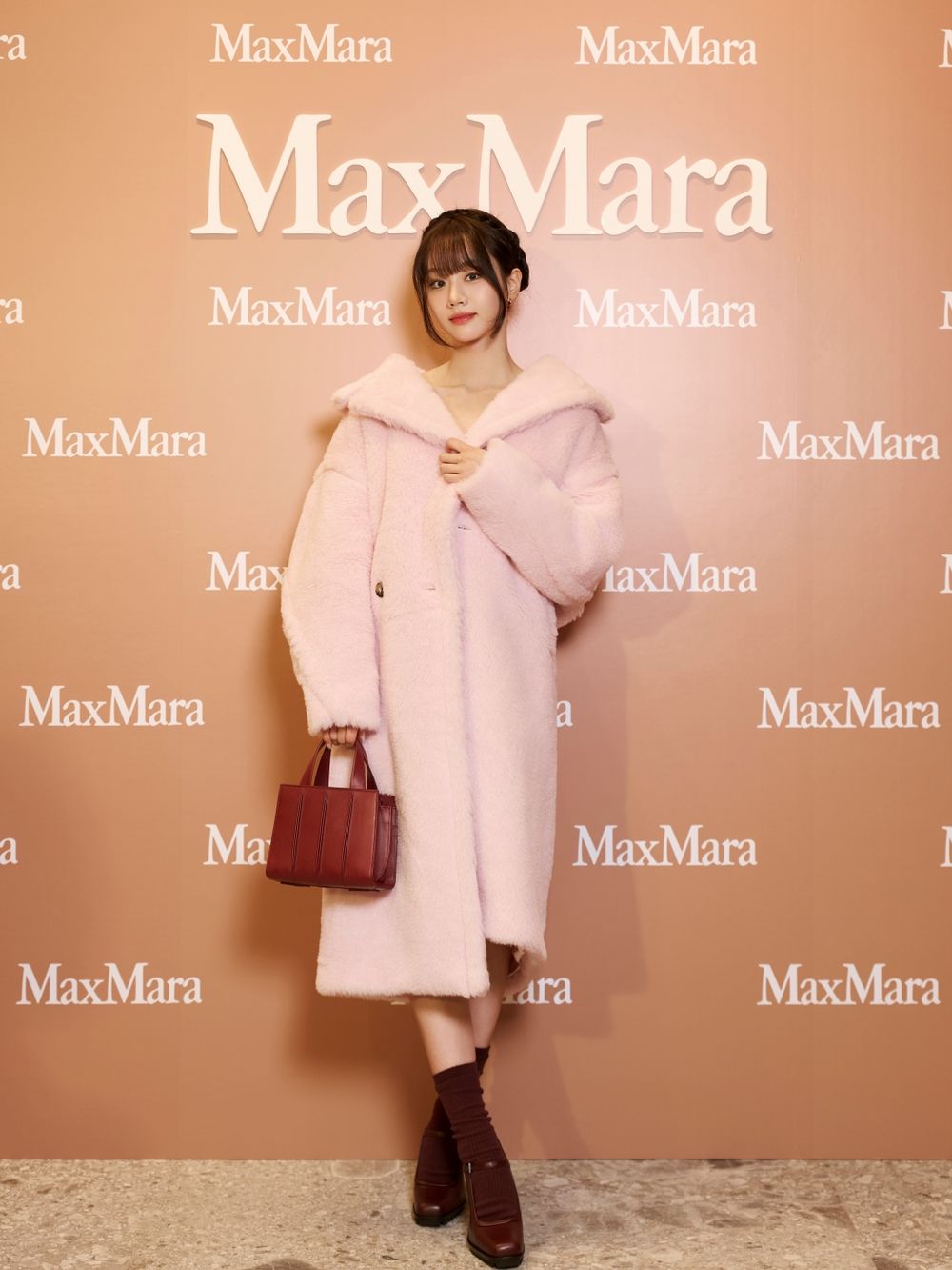 惠利Max Mara活動高清照來了！粉紅熊寶寶大衣超可愛、人生必收「駝色大衣」買了穿一輩子！-3