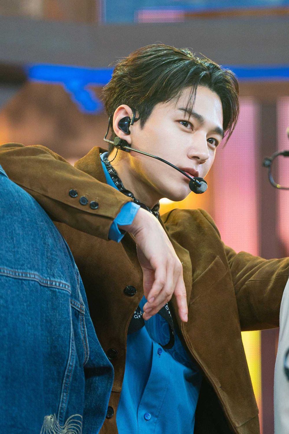 網評6位出道後實力暴風成長的KPOP男偶像！Jin、Dino全能進化，Lee Know唱功進步驚人！-11