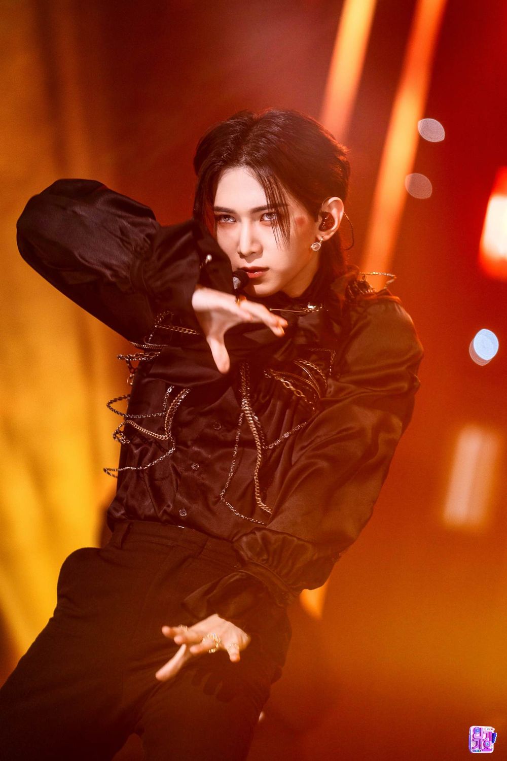 網評6位出道後實力暴風成長的KPOP男偶像！Jin、Dino全能進化，Lee Know唱功進步驚人！-13