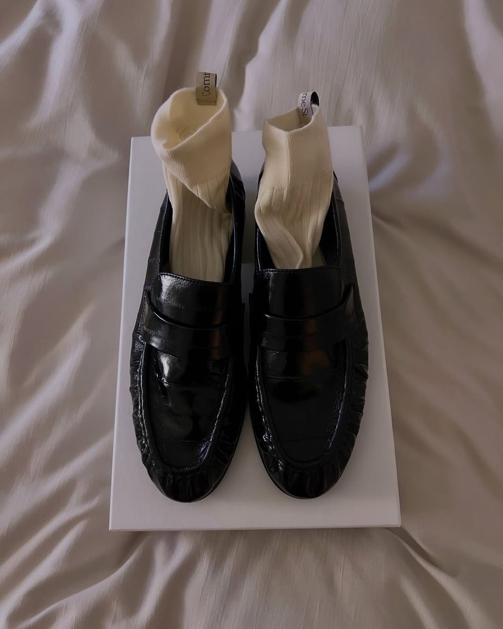 2025 Lyst第三季10大熱門單品出爐！YSL、The Row樂福鞋都進榜，Nike根本最大贏家！-4