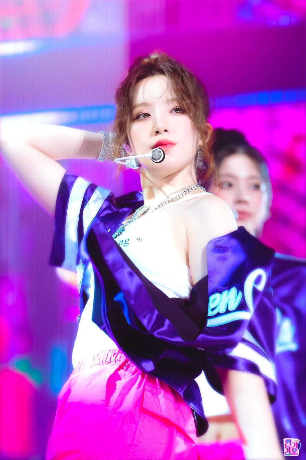 網評6位出道後實力暴風成長的KPOP女偶像！Giselle、舒華進步神速，張員瑛現場穩到不行！-6