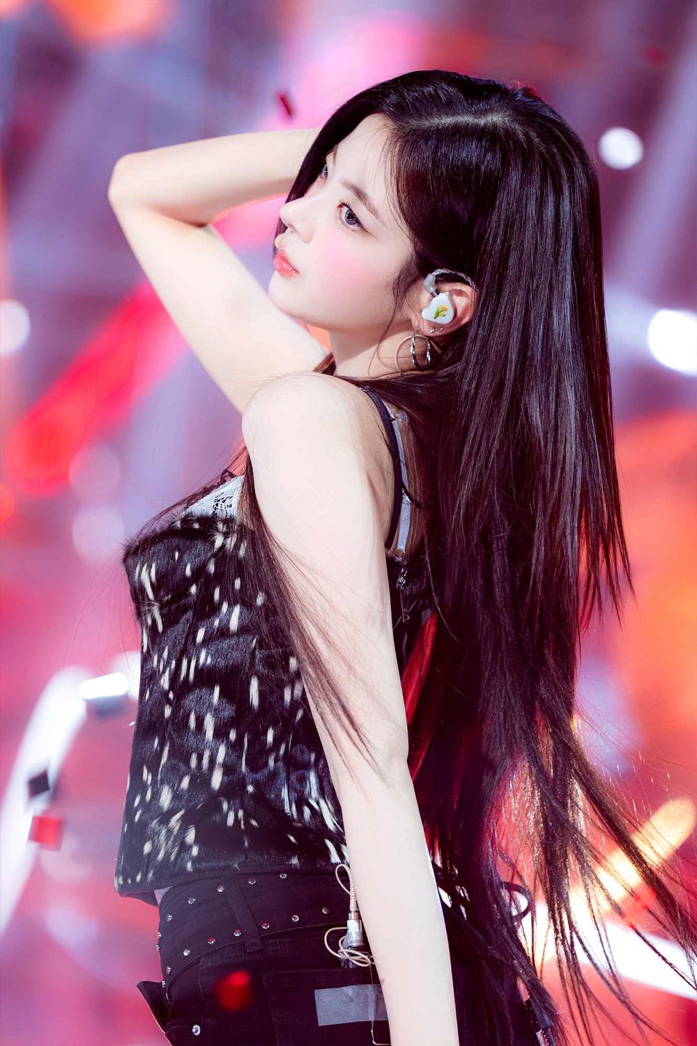 網評6位出道後實力暴風成長的KPOP女偶像！Giselle、舒華進步神速，張員瑛現場穩到不行！-11