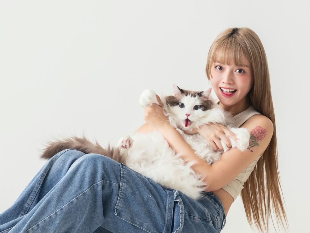 從浪LIVE直播到球場，「樂天音樂才女」黃禹菡和三隻小室友的甜蜜大直擊！-14