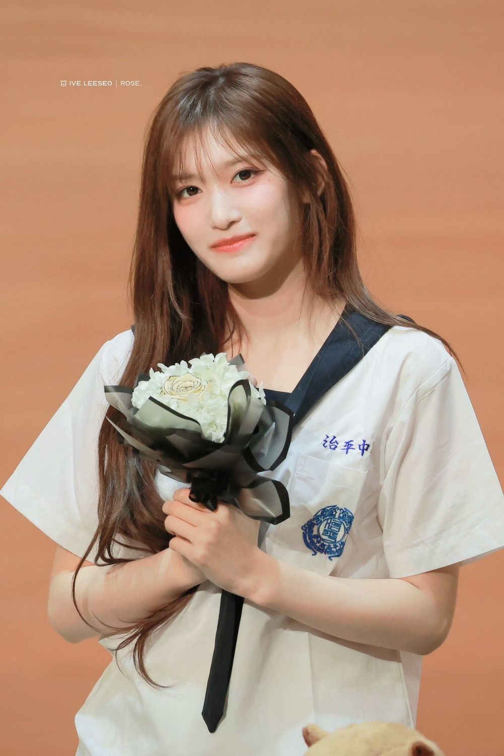 盤點7位KPOP女偶像台灣制服照！Jennie化身《想見你》女主角，Sullyoon、Winter美到上熱搜！-8