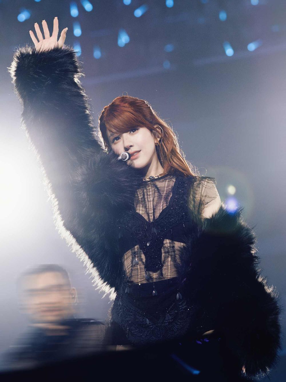 趙露思終於擺脫前東家？！27歲生日會官宣成立工作室、舞台高訂服宣示肉絲女王全面回歸！-8