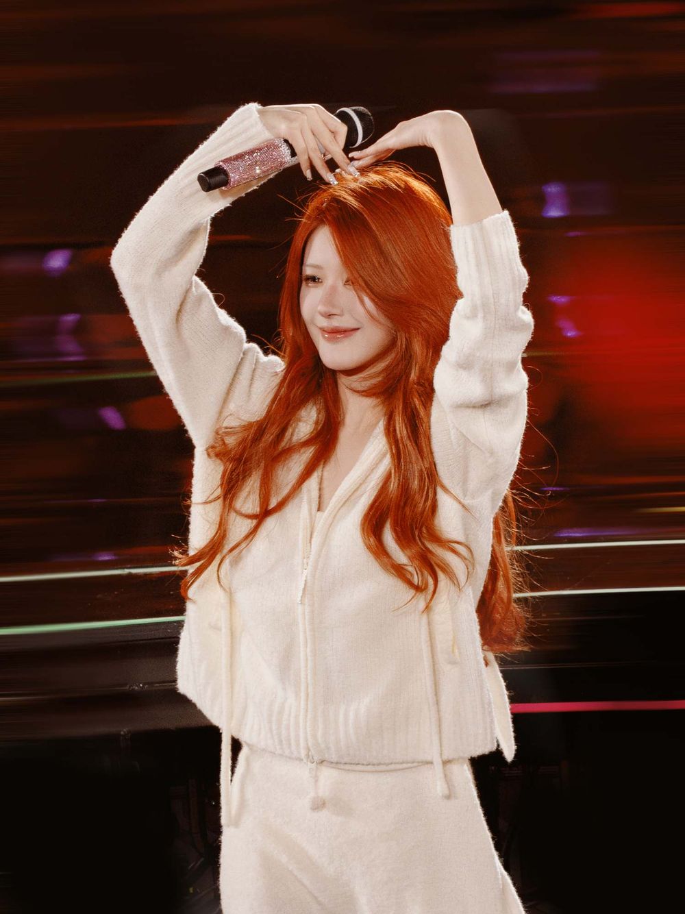 趙露思終於擺脫前東家？！27歲生日會官宣成立工作室、舞台高訂服宣示肉絲女王全面回歸！-2