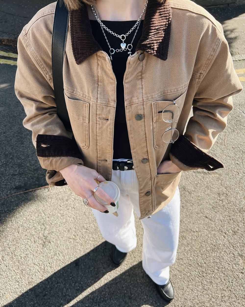 不費力也能很時髦！秋冬5招「高級版巴恩風」穿搭！長靴＋短裙是今年流行關鍵字！-12