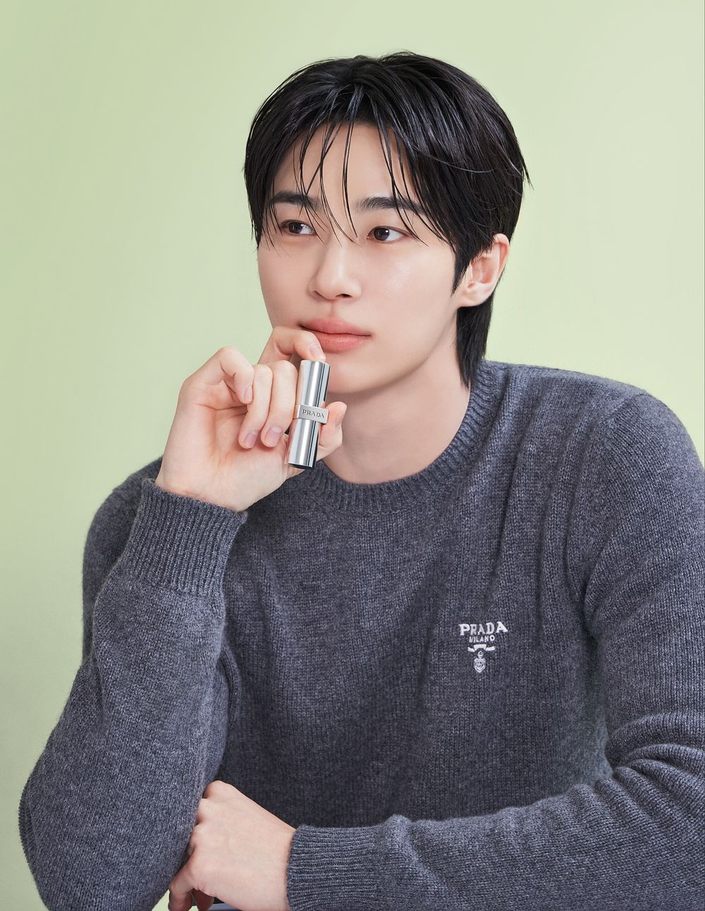 2025下半年韓星全新代言美妝盤點！邊佑錫手握PRADA雙資源、Felix華麗接棒HERA，IVE根本美妝界新寵兒！-22