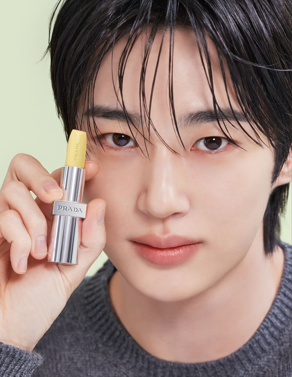 2025下半年韓星全新代言美妝盤點！邊佑錫手握PRADA雙資源、Felix華麗接棒HERA，IVE根本美妝界新寵兒！-21