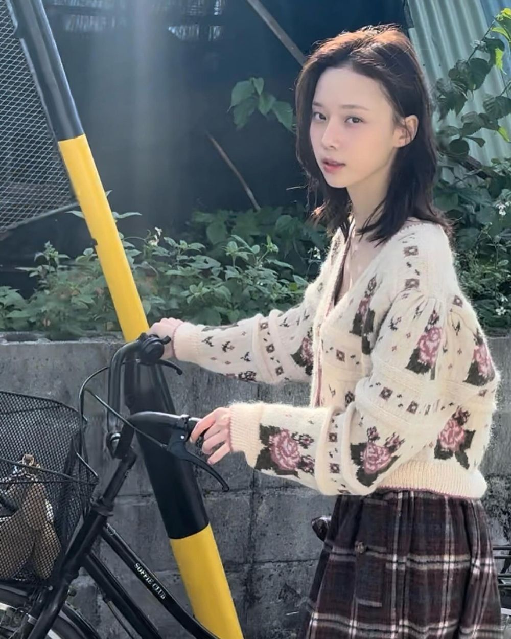 網評6位引發熱議的KPOP女偶像素顏照！舒華、Winter清純美爆發，Sullyoon美得太不真實！-6