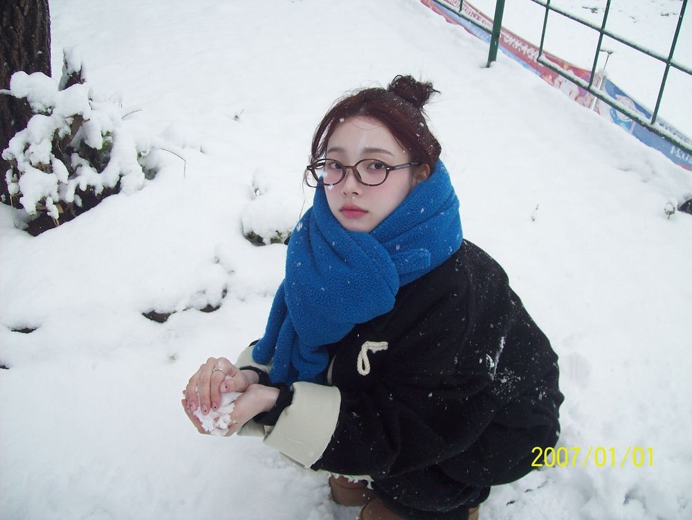 盤點6位KPOP女偶像絕美雪照特輯！Karina女友視角太心動，舒華＆薇娟化身「冬日女神」美得忍不住收藏！-3