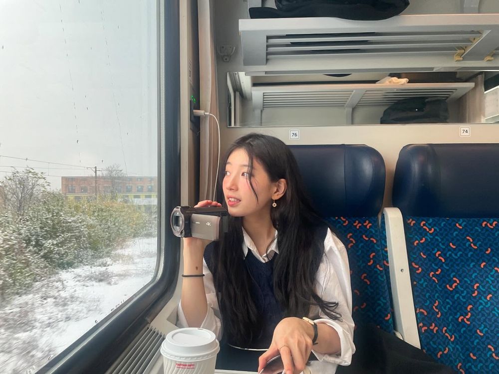 盤點6位KPOP女偶像絕美雪照特輯！Karina女友視角太心動，舒華＆薇娟化身「冬日女神」美得忍不住收藏！-4