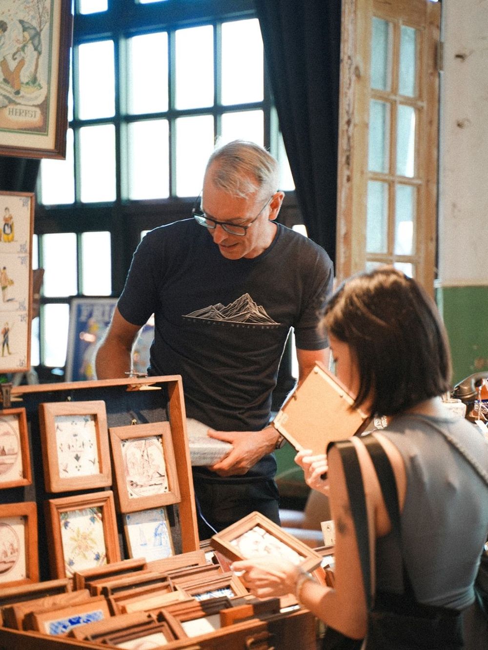 東京最大跳蚤市場登台！2025「台北蚤之市」連三天進駐松菸倉庫、近200古物店好逛到出不來！-7