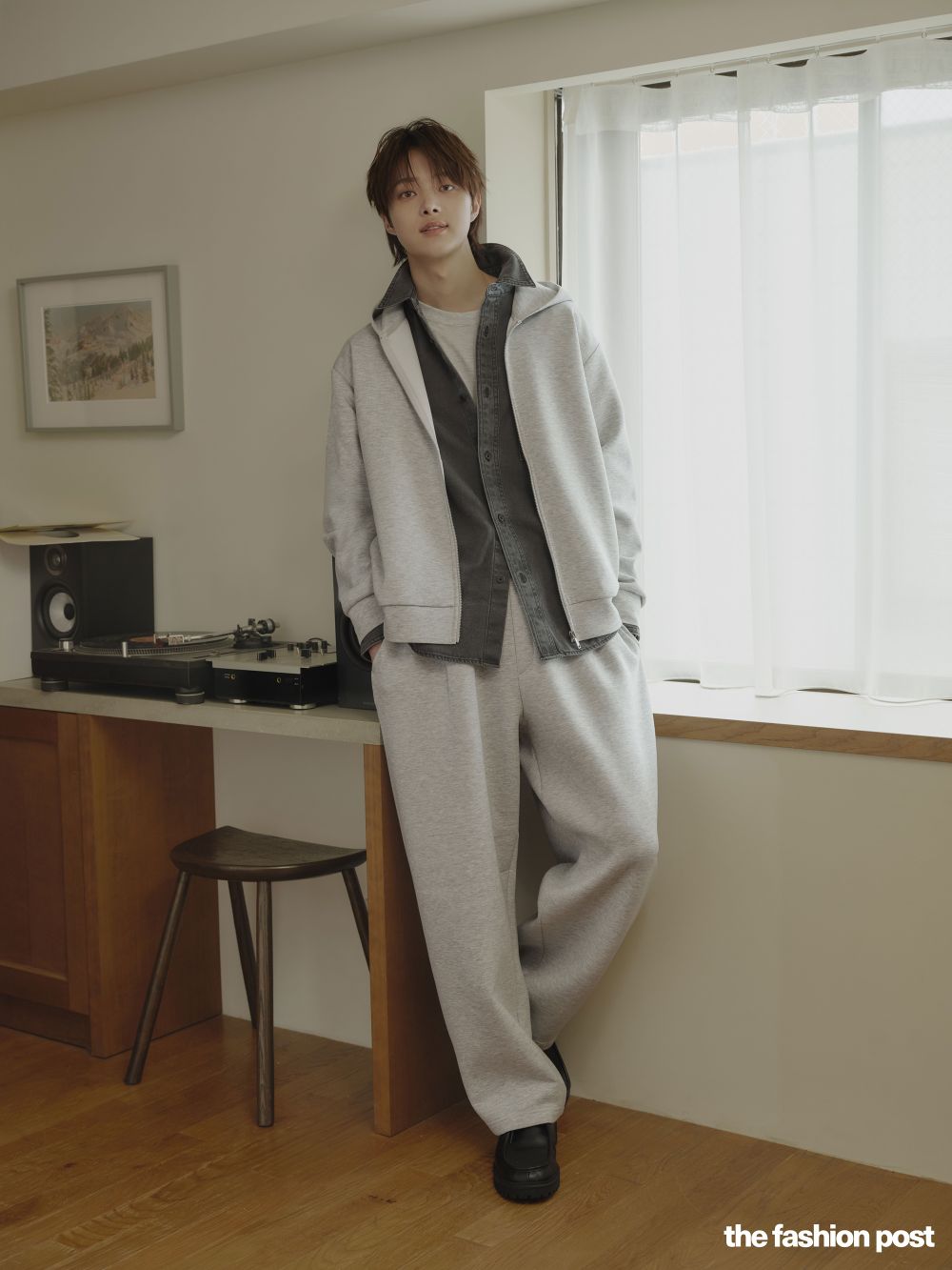 秋冬少不了衛衣！GU全新百元大學T得包色！&TEAM王奕翔、EJ搶先演繹形象廣告！-7