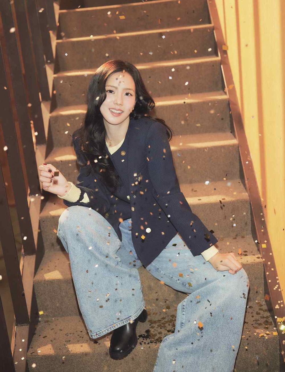 誰看了都愛上她！Jisoo冬天約會這樣穿！假日學院風根本TOMMY穿搭之神！-4