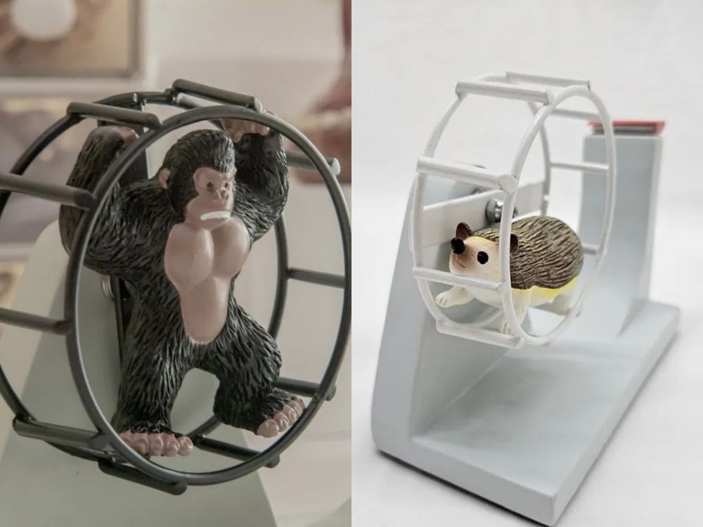 2025聖誕節8款交換禮物推薦！韓妞超愛「尾巴搖擺貓咪掛鐘」、「刺蝟造型收納包」萌到捨不得送！-19