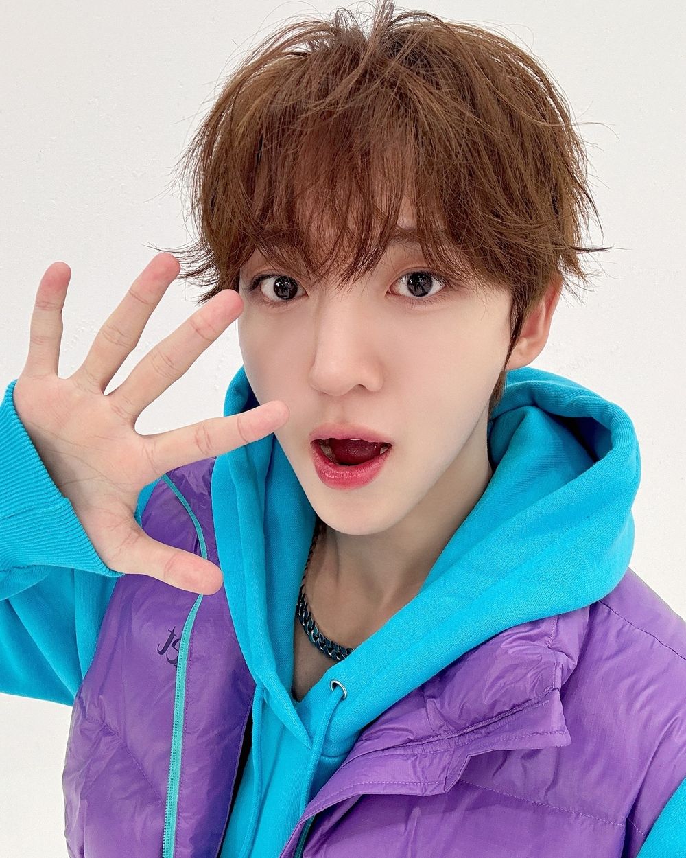 盤點2026年成年KPOP男偶像名單！東玹、咲哉成熟帥度大變化，韓維辰忙內轉大人！-3