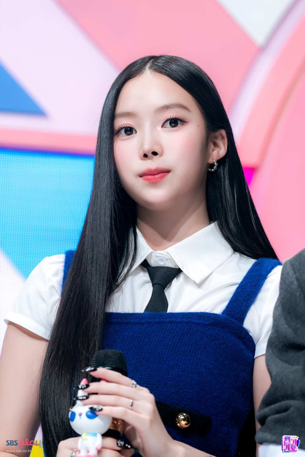 盤點2026年成年KPOP女偶像名單！雅賢、沅禧轉大人氣場超強，李瑞忙內寶寶終於長大！-16