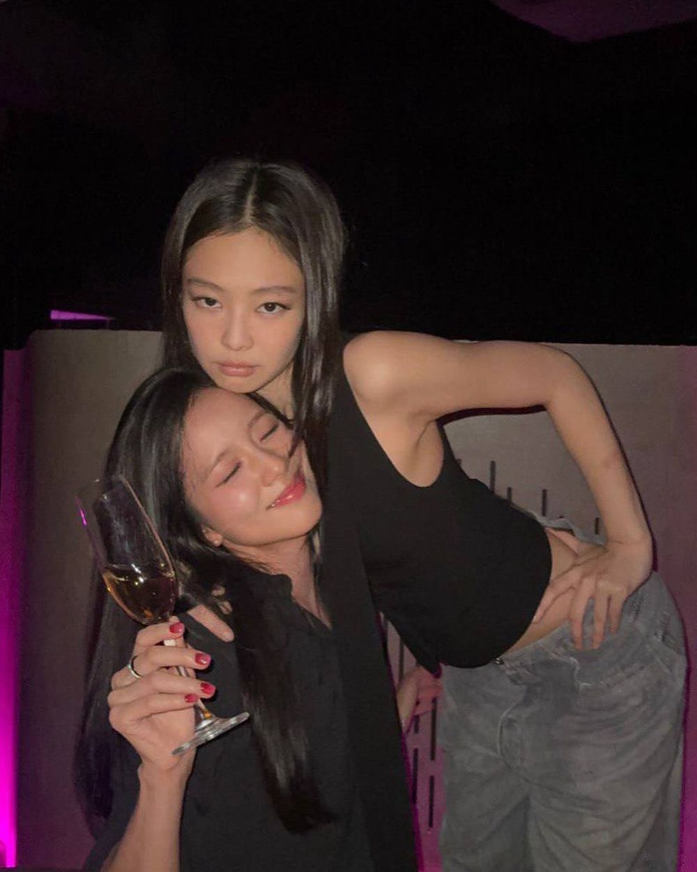 韓網熱議6組女團傳奇雙人組合！Karina、Winter美貌超震撼，安俞真＆張員瑛「雙塔CP」太互補！-10