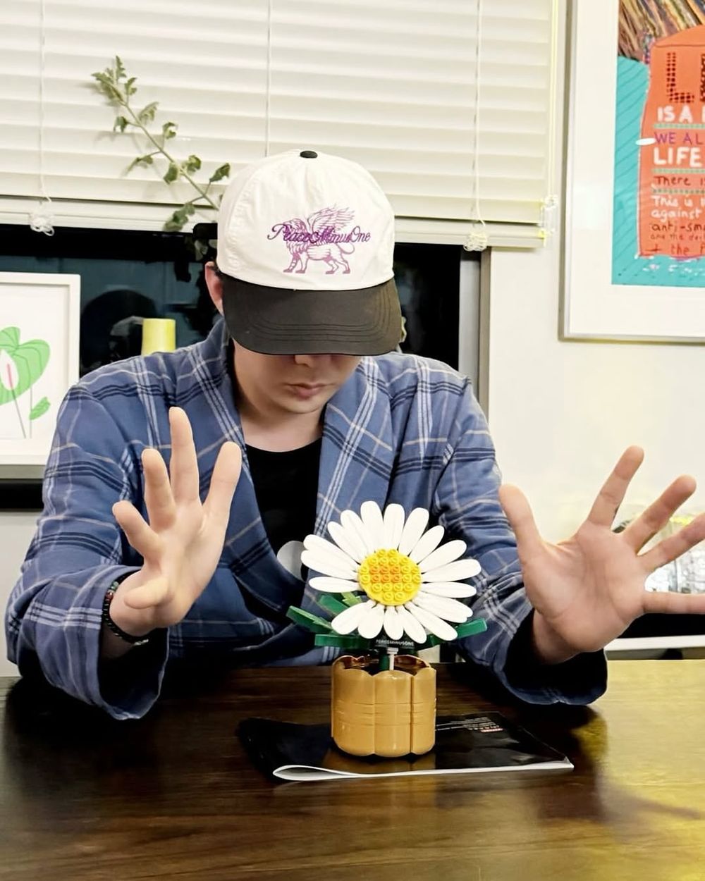 GD粉絲快手刀搶！韓妞搶爆G-Dragon設計「小雛菊積木」7-11就買得到、開賣日期&價格看這邊！-6