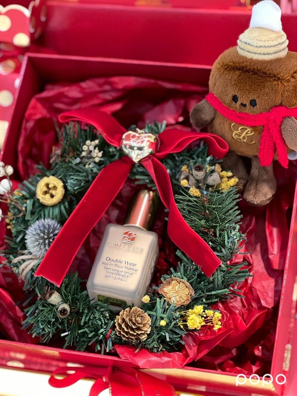 2025年末交換禮物首選！雅詩蘭黛「超值大禮包」萬元價值千元收，小棕瓶化身超萌娃＋聖誕包裝，拆開包裝會尖叫！-2