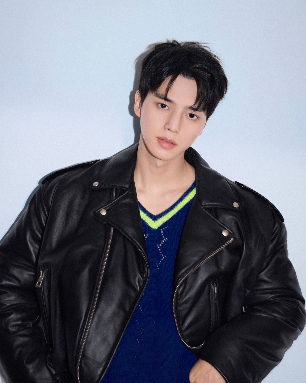 宋江一退伍秒拿奢牌代言！成為LOEWE品牌大使！形象照非人類帥度太誇張！-3