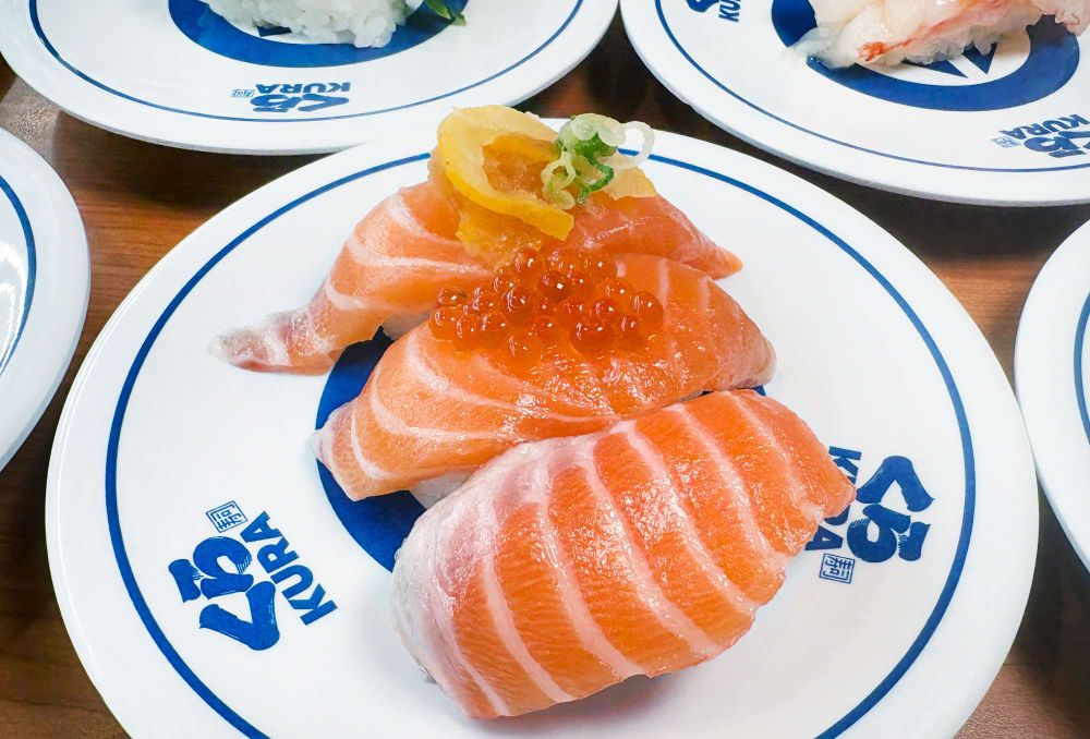 藏壽司最新滿額贈是哆啦A夢周邊小物！超可愛「絨毛束口袋、竹蜻蜓哆啦A夢陶瓷盤」免費帶回家！-11