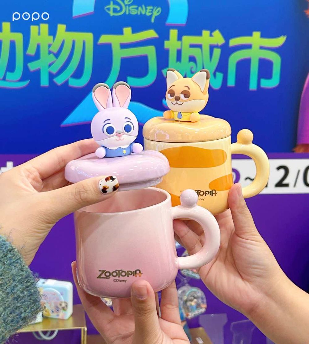 7-11開賣《動物方城市2》周邊小物！「Q版尼克玩偶、大頭洪金豹零錢包、蓋瑞捶背棒」全都太欠買！-6