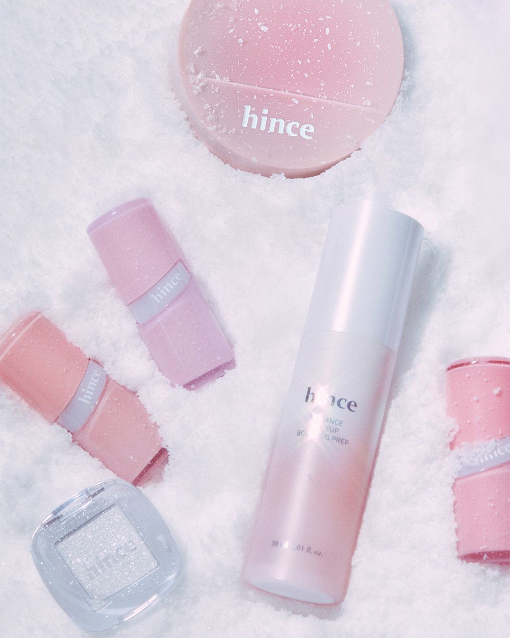 2025韓國聖誕美妝盤點！HERA精品氣墊殼、hince雪花冰透唇釉、2aN仙氣碎鑽眼影...，韓女搶收藏「果凍打亮」！-14