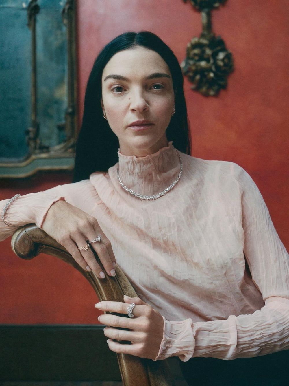 要看珠寶還是人？SKZ忙內I.N梁精寅DAMIANI廣告「小狐狸露半臉」也帥到不可理喻！-2