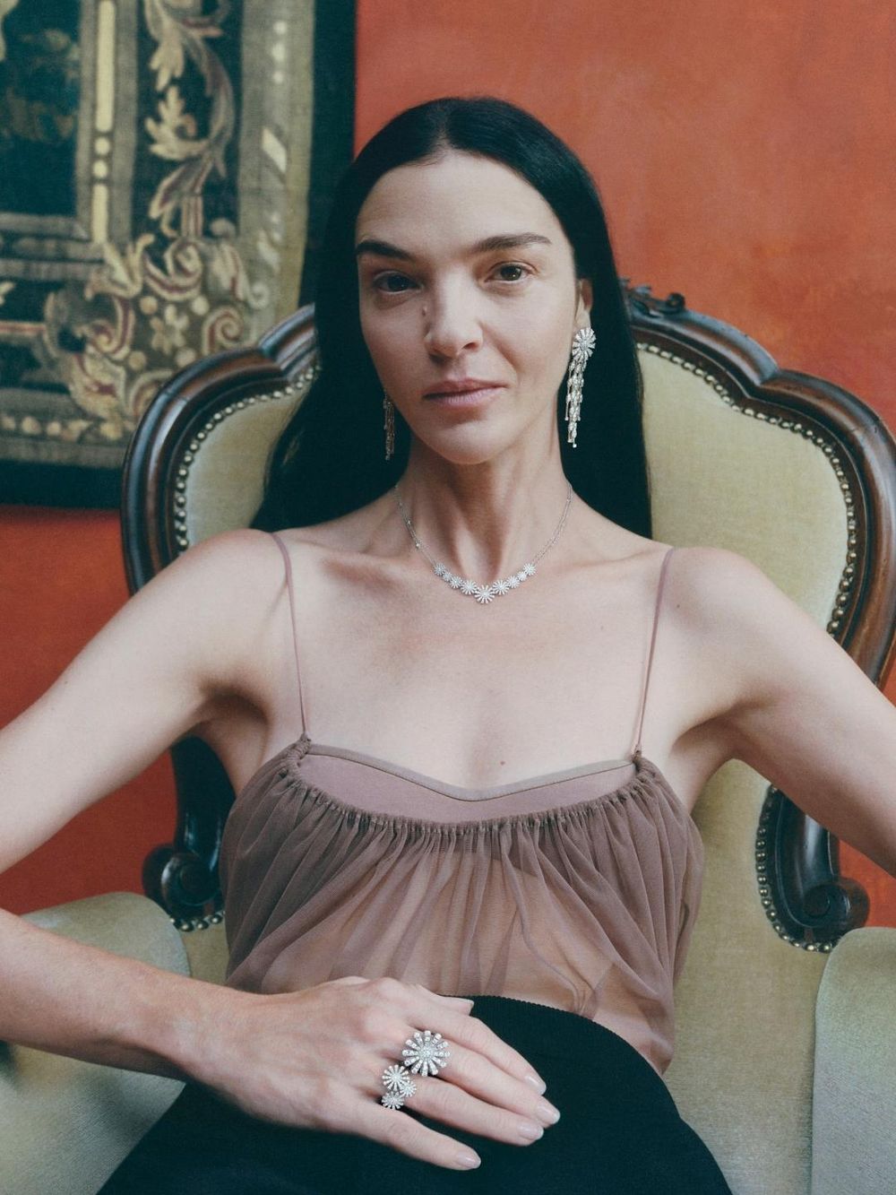 要看珠寶還是人？SKZ忙內I.N梁精寅DAMIANI廣告「小狐狸露半臉」也帥到不可理喻！-8