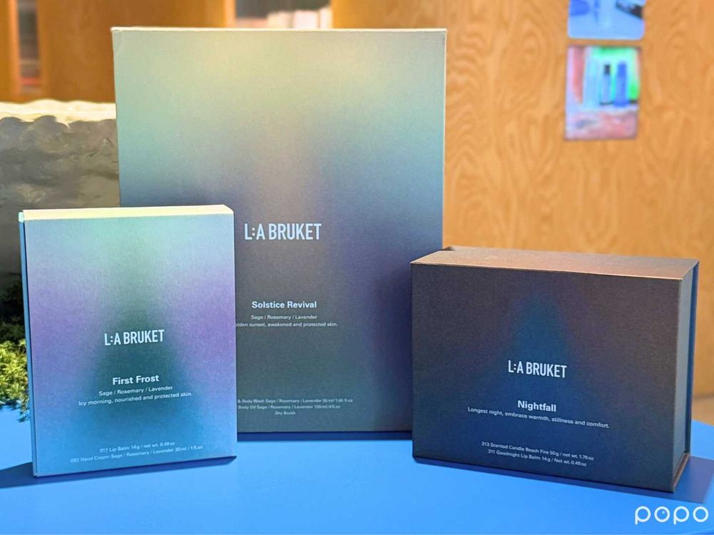 把北歐浪漫冬至帶來台！L:A BRUKET首推冬境之禮限量禮盒，椰香潤澤護唇棒、質感護手霜、雪松香氛蠟燭，太療癒了！-10