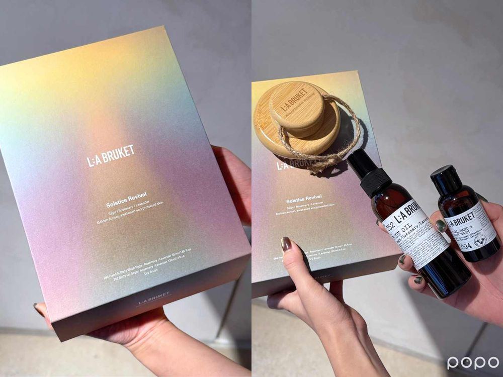 把北歐浪漫冬至帶來台！L:A BRUKET首推冬境之禮限量禮盒，椰香潤澤護唇棒、質感護手霜、雪松香氛蠟燭，太療癒了！-6