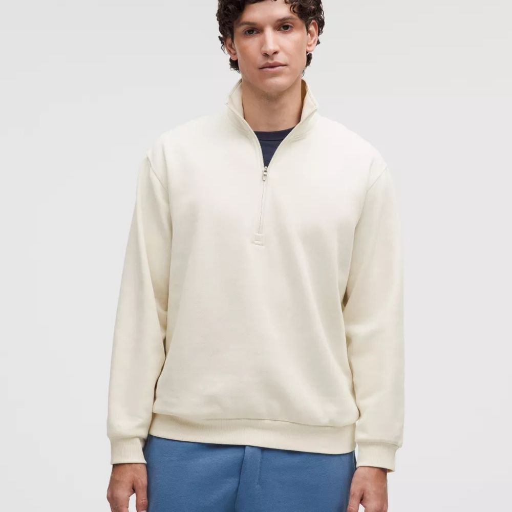 瑜珈服還是得看lululemon！秋冬低奢感「墨紫色、霧綠色」預告2026年度代表色！-10