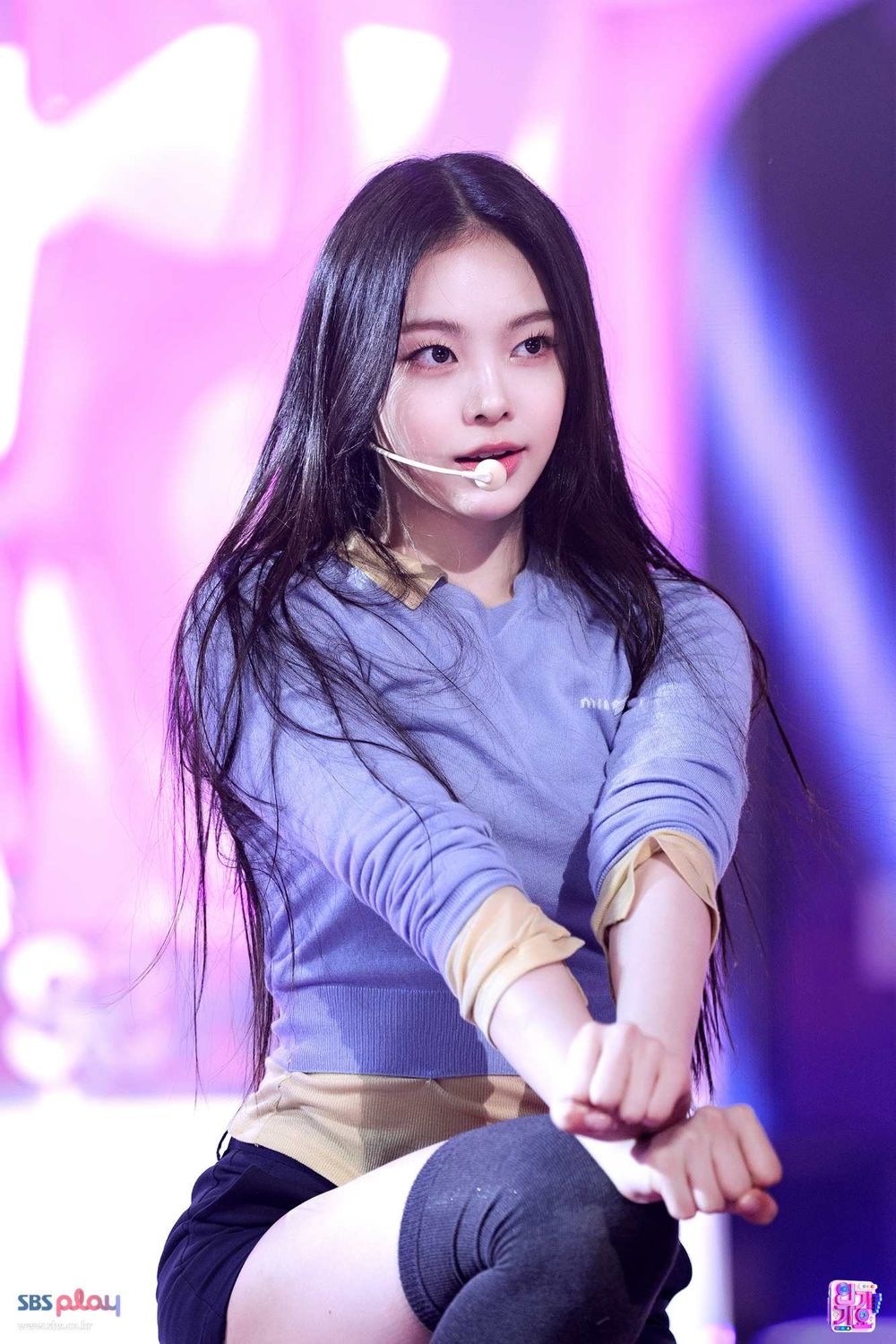 網評選天生C位氣場的KPOP女偶像TOP6！小娟存在感太強，張員瑛、Karina站著也發光！-13