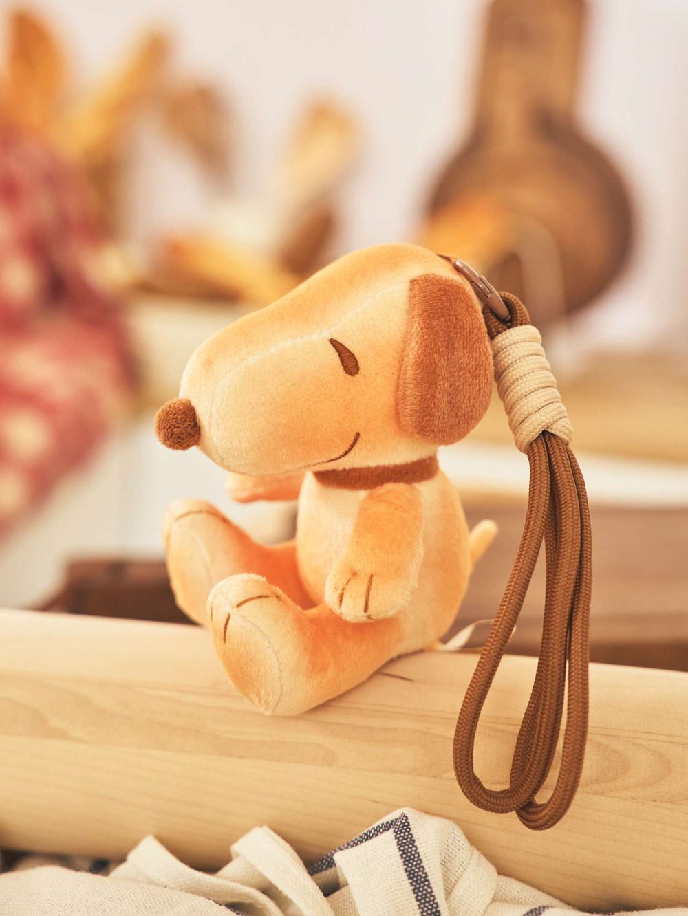 7-11開賣超可愛「奶油烘焙坊」系列史努比周邊！萌炸「麵包史努比玩偶、甜點師歐拉夫吊飾」全都想買！-10