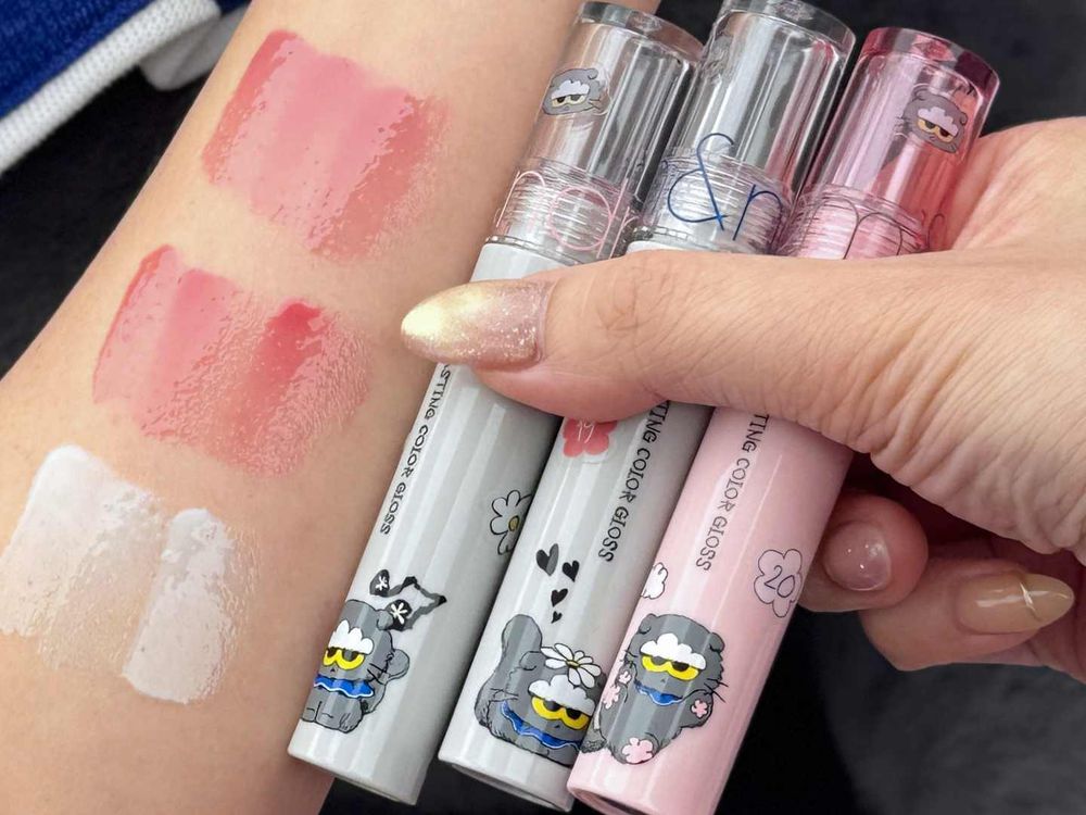 不飛韓國也買得到！rom&nd攜手ZO&FRIENDS限量聯名彩妝正式來台，雲朵貓ZOA氣墊粉餅、滿額贈都太萌了！-17