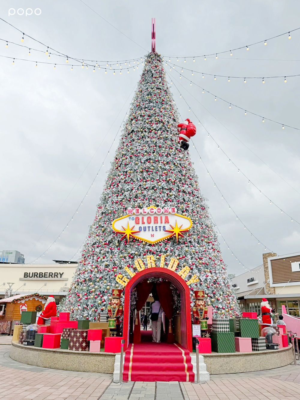 2025華泰名品城聖誕村來了！20公尺飄雪聖誕樹美翻天、3大限定打卡點&聖誕市集一次看！-23