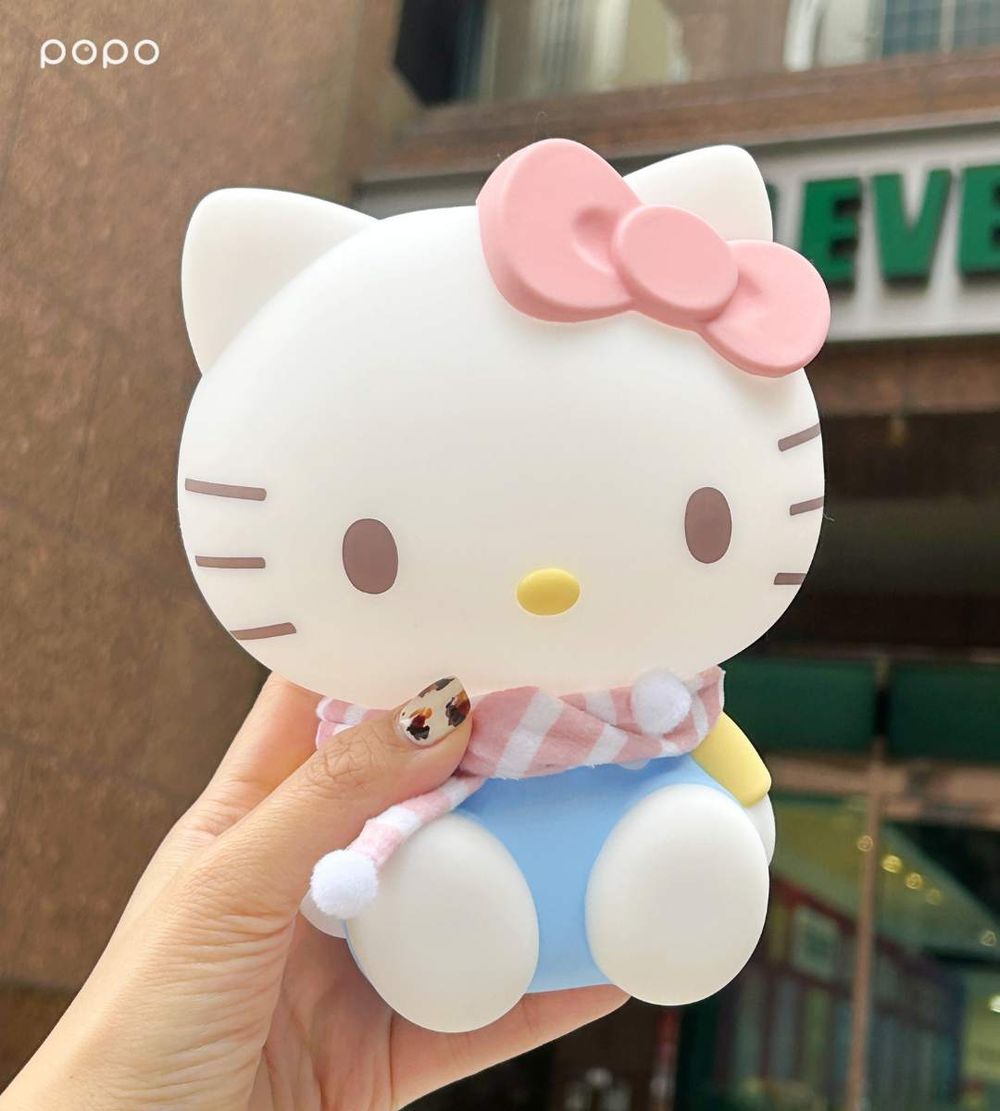 7-11開賣Hello Kitty聖誕福袋！超可愛「凱蒂貓小夜燈+折疊傘、法蘭絨被+玩偶面紙套」全都想帶回家！-8