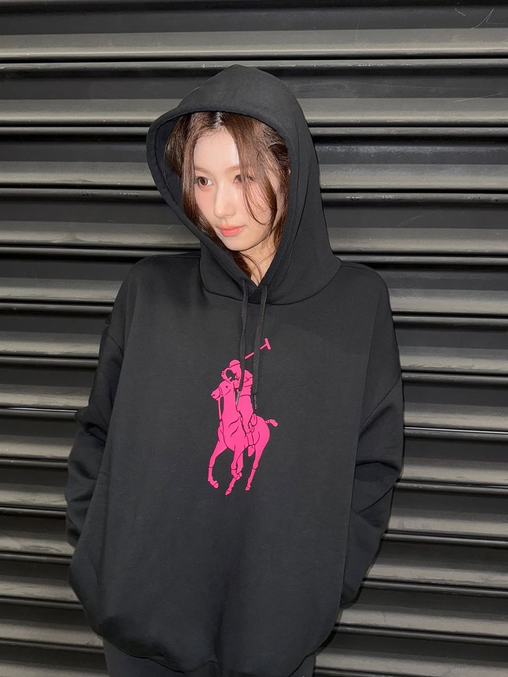 Polo針織再爆火！舒華、Sana同款「被搶到缺貨」人氣上衣極限四選一、好看到無法抉擇！-11