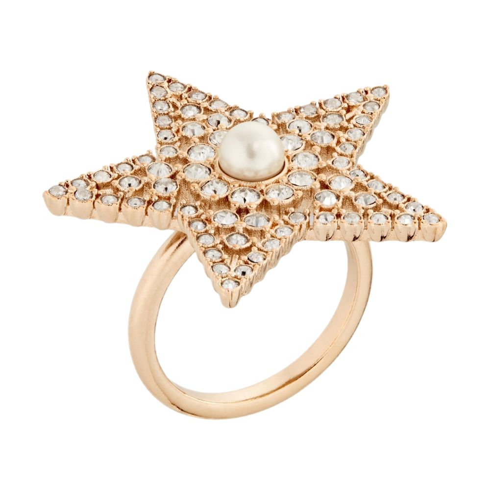  Dior聖誕禮物美瘋了！「淡金色老花卡夾、星星耳環」命中心坎、連聖誕包裝也美到捨不得丟！-4