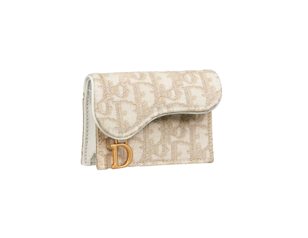  Dior聖誕禮物美瘋了！「淡金色老花卡夾、星星耳環」命中心坎、連聖誕包裝也美到捨不得丟！-18