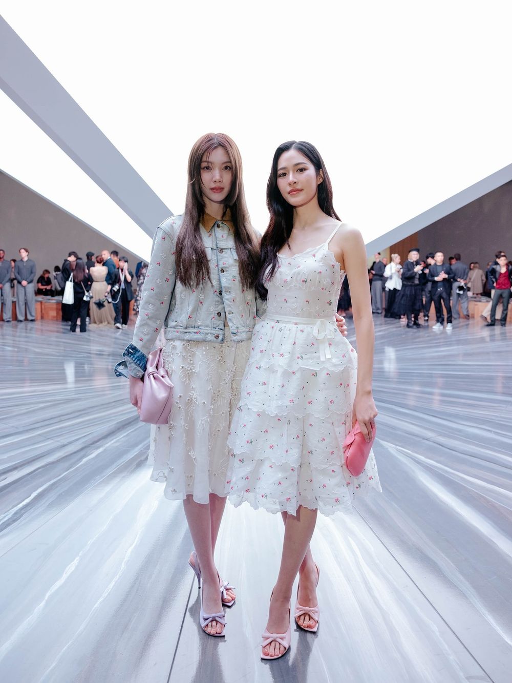 Dior女神陣容又更強大了！品牌宣布泰星鄺玲玲、Orm成為全球品牌大使！這組合永遠看不膩！-2