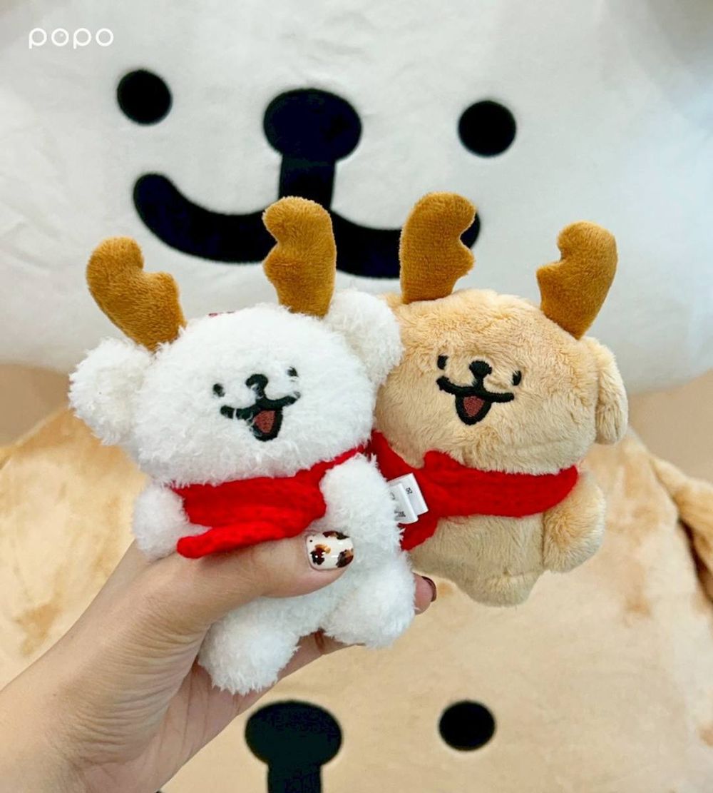 7-11開賣線條小狗周邊小物！超可愛「聖誕麋鹿小白吊飾、超巨大小黃金抱枕」萌到想全部帶回家！-8