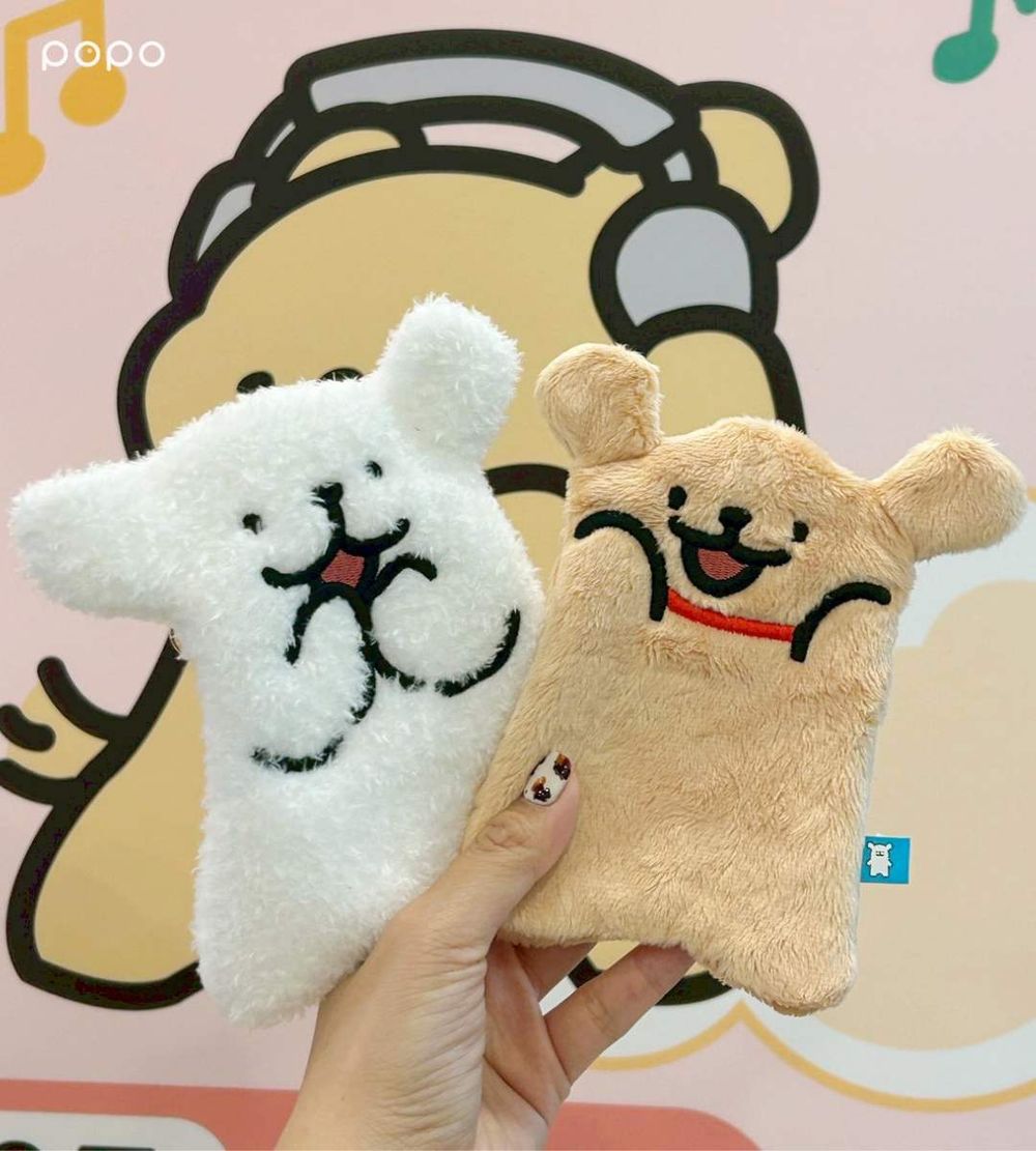 7-11開賣線條小狗周邊小物！超可愛「聖誕麋鹿小白吊飾、超巨大小黃金抱枕」萌到想全部帶回家！-11